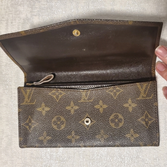 Louis Vuitton : LV Sarah Monogram Wallet - Vintage RARE - AUTHENTIC - Picture 6 of 7